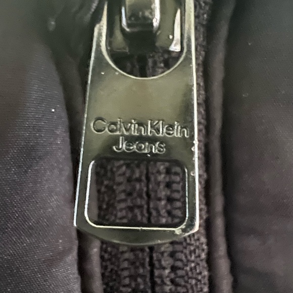 Calvin Klein Hybrid Jacket Size L 14/16 - Picture 7 of 9